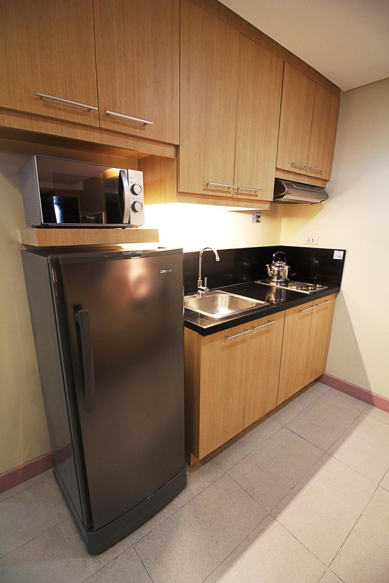 Bsa Twin Towers Aparthotel Mandaluyong Exterior foto
