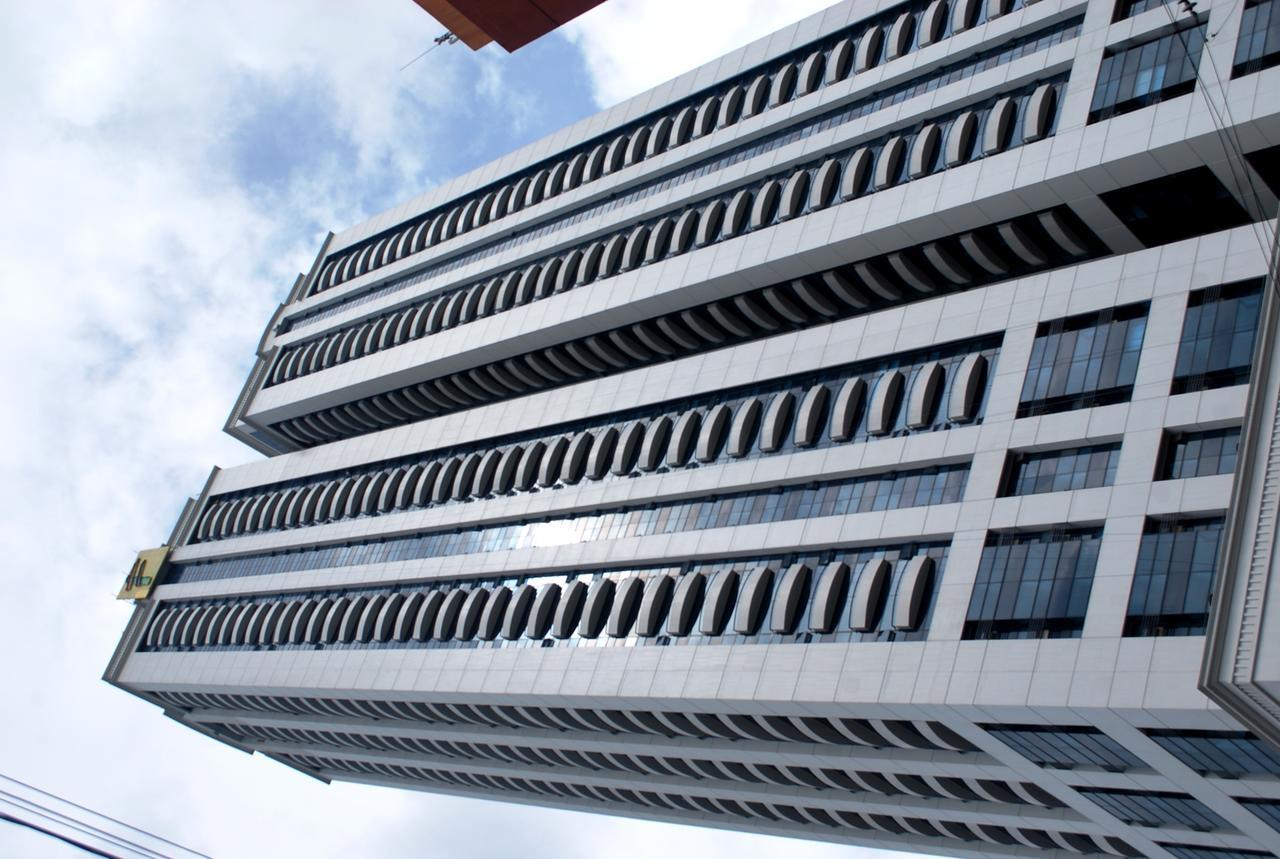 Bsa Twin Towers Aparthotel Mandaluyong Exterior foto