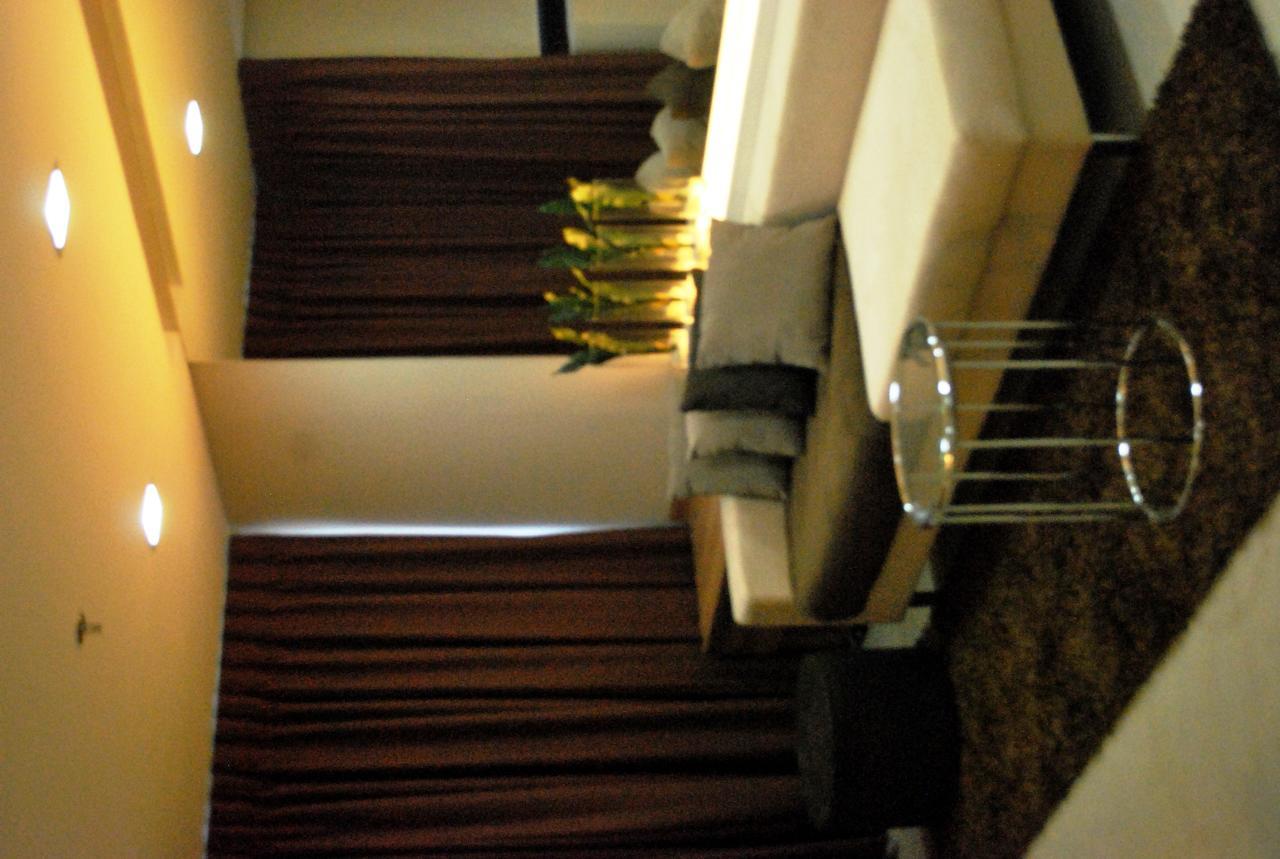 Bsa Twin Towers Aparthotel Mandaluyong Exterior foto